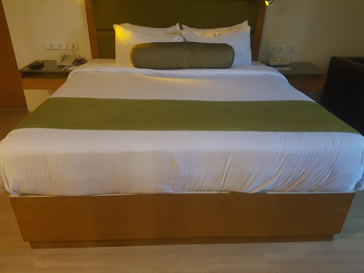 Peerless Hotel Hyderabad Esterno foto