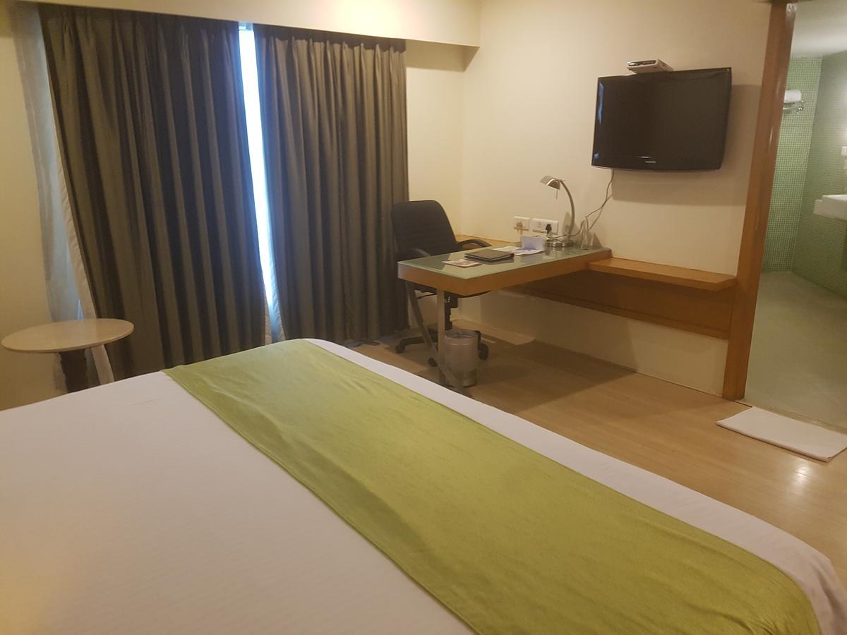 Peerless Hotel Hyderabad Esterno foto