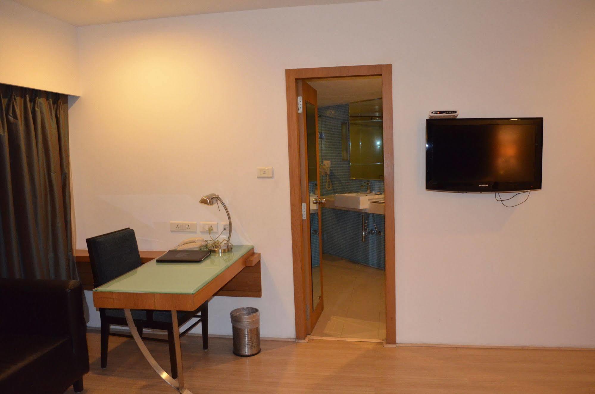 Peerless Hotel Hyderabad Esterno foto
